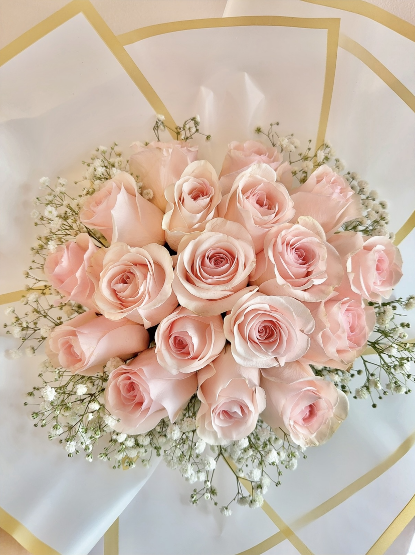 V Day ❤️ Pink Roses Bouquet