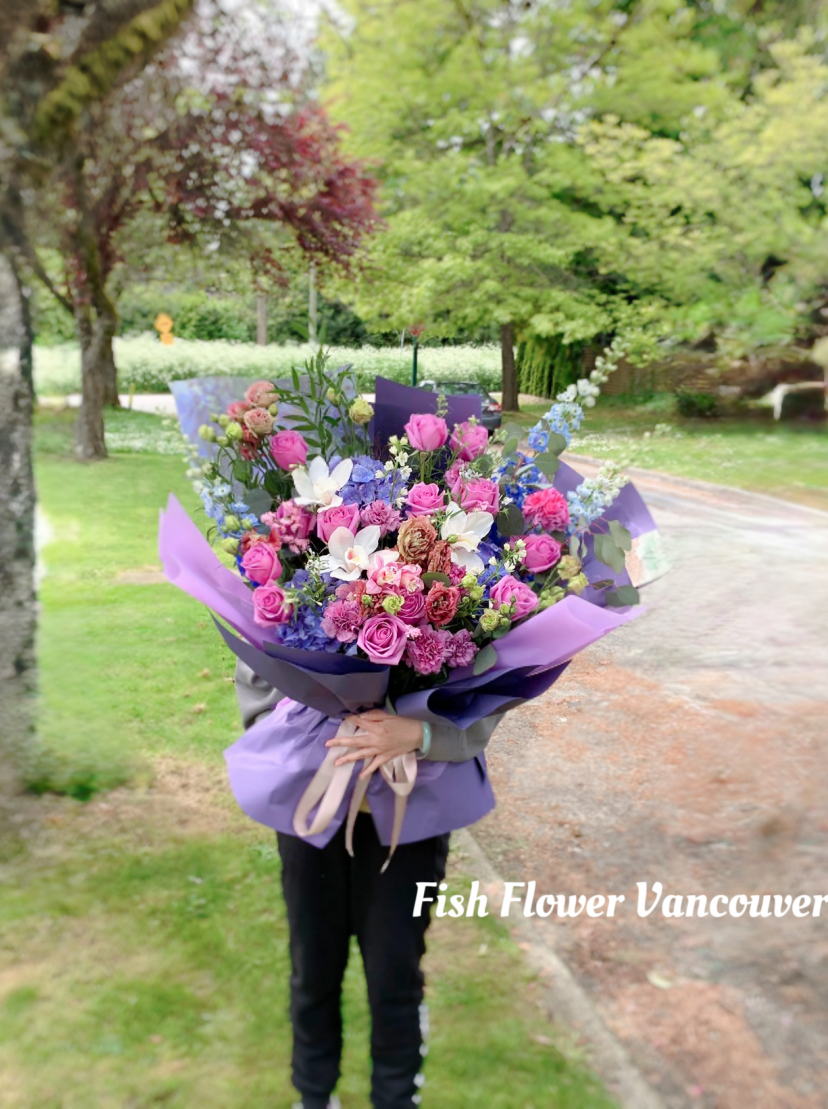Giant Mixed Bouquet--Daydream Blossoms Bear Hug Bouquet