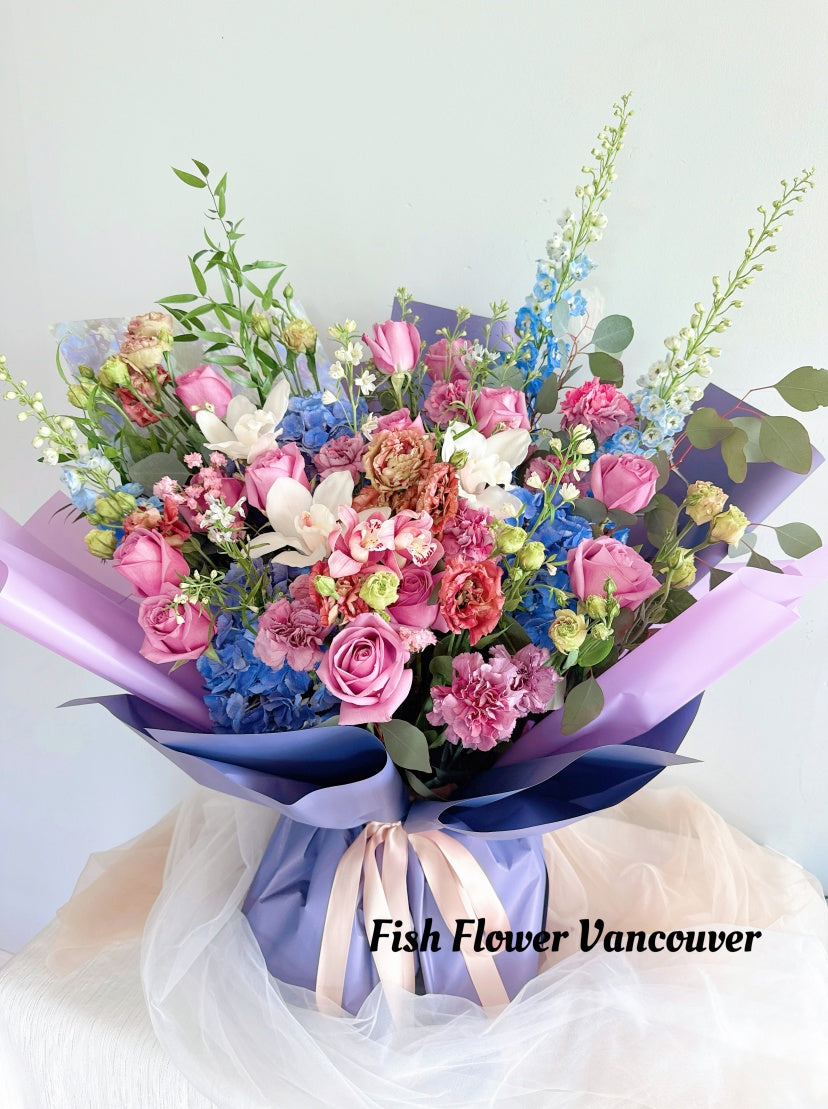 Giant Mixed Bouquet--Daydream Blossoms Bear Hug Bouquet