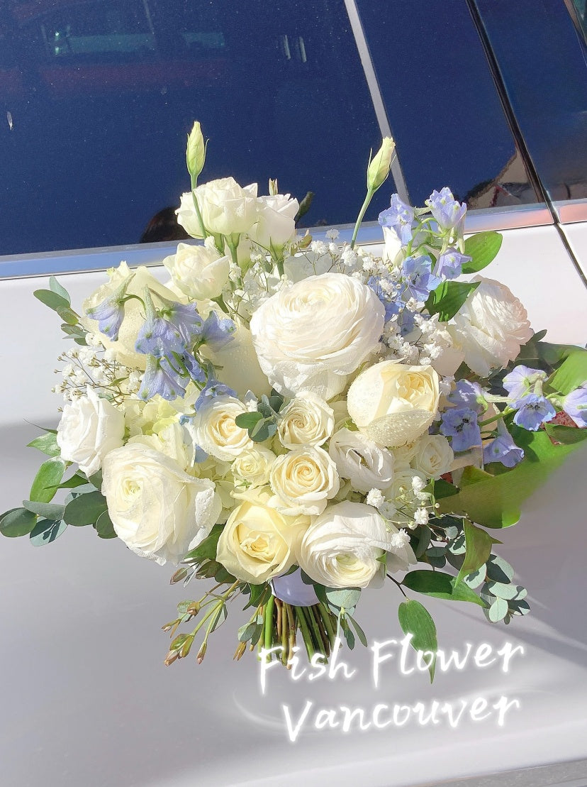 Winter lace |Vancouver Bridal Bouquet