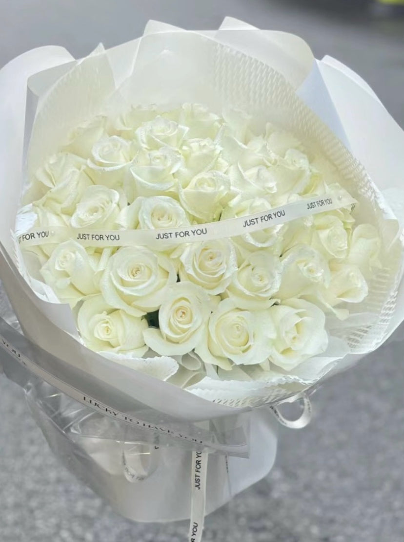 V Day ❤️24 --99 Stems White Rose Bouquet