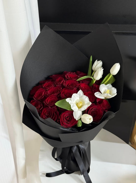 V Day ❤️ Romance Tulip & Rose Bouquet