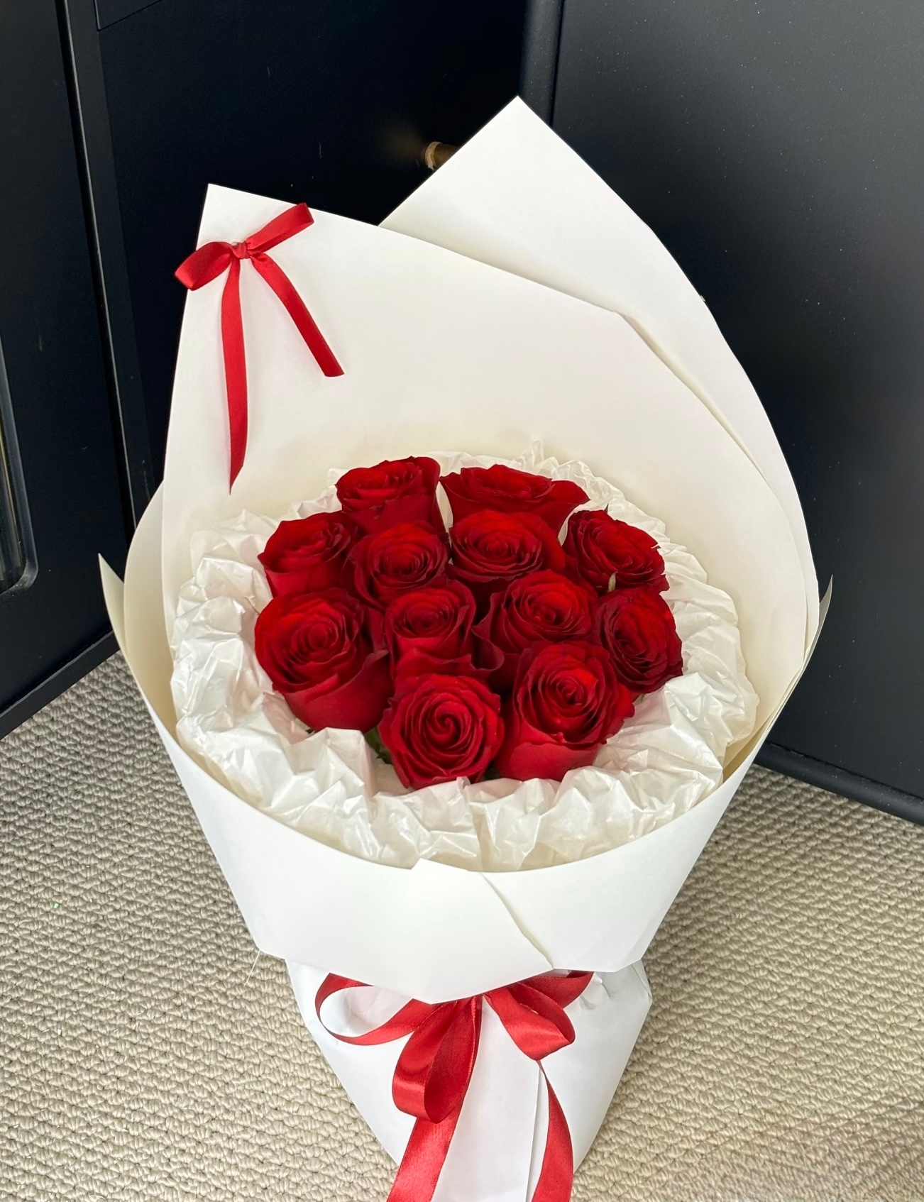 V Day ❤️ Dozen  Roses Bouquet