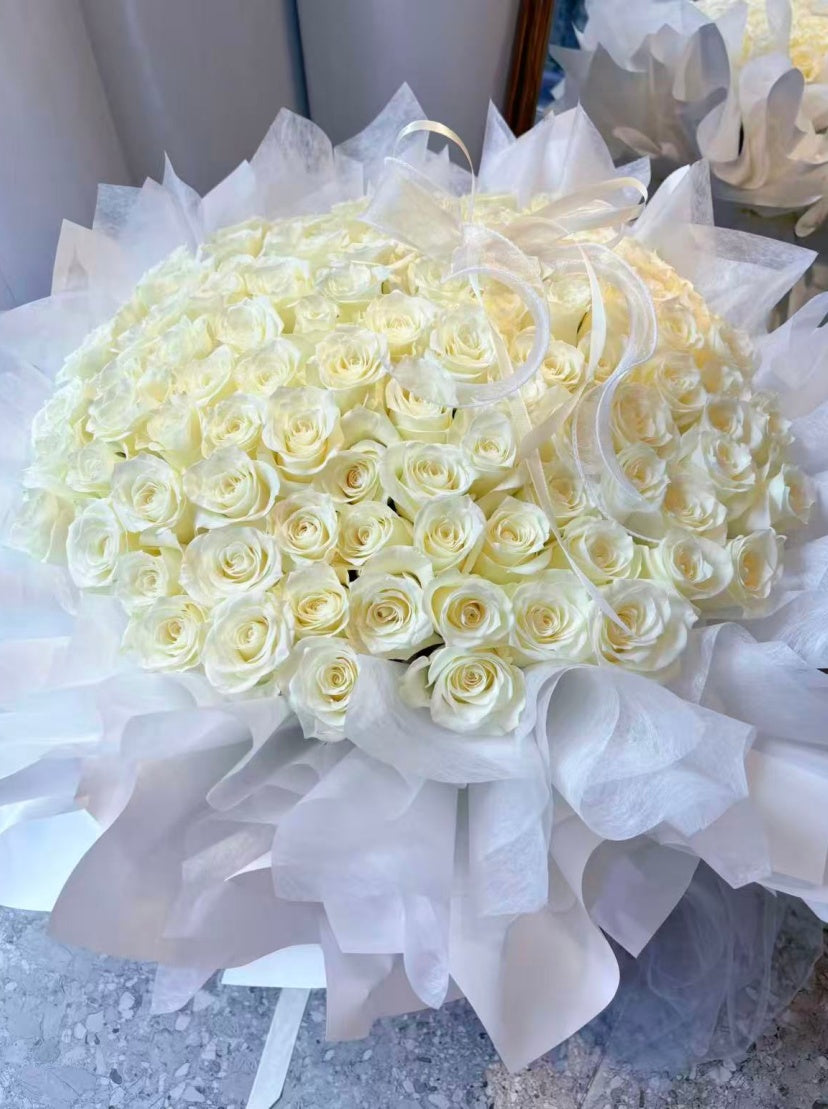 White Rose Bouquet(21 to 99 roses)